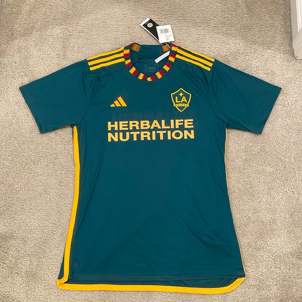 Adidas LA Galaxy Away Jersey 2023 men size L NWT